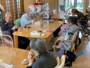 長崎市　小菅町　ひばり苑　お誕生日会