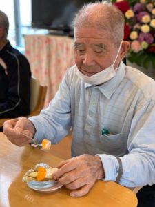 長崎市　小菅町　ひばり苑　お誕生日会