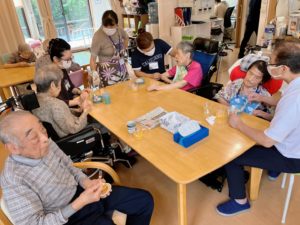 長崎市　小菅町　ひばり苑　お誕生日会