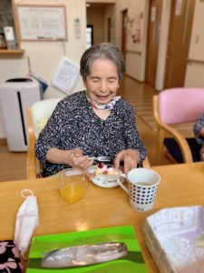 長崎市　小菅町　ひばり苑　お誕生日会