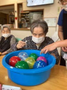 長崎市　小菅町　ひばり苑　スイカ割り