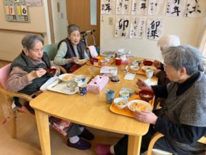 長崎市　小菅町　ひばり苑　お正月