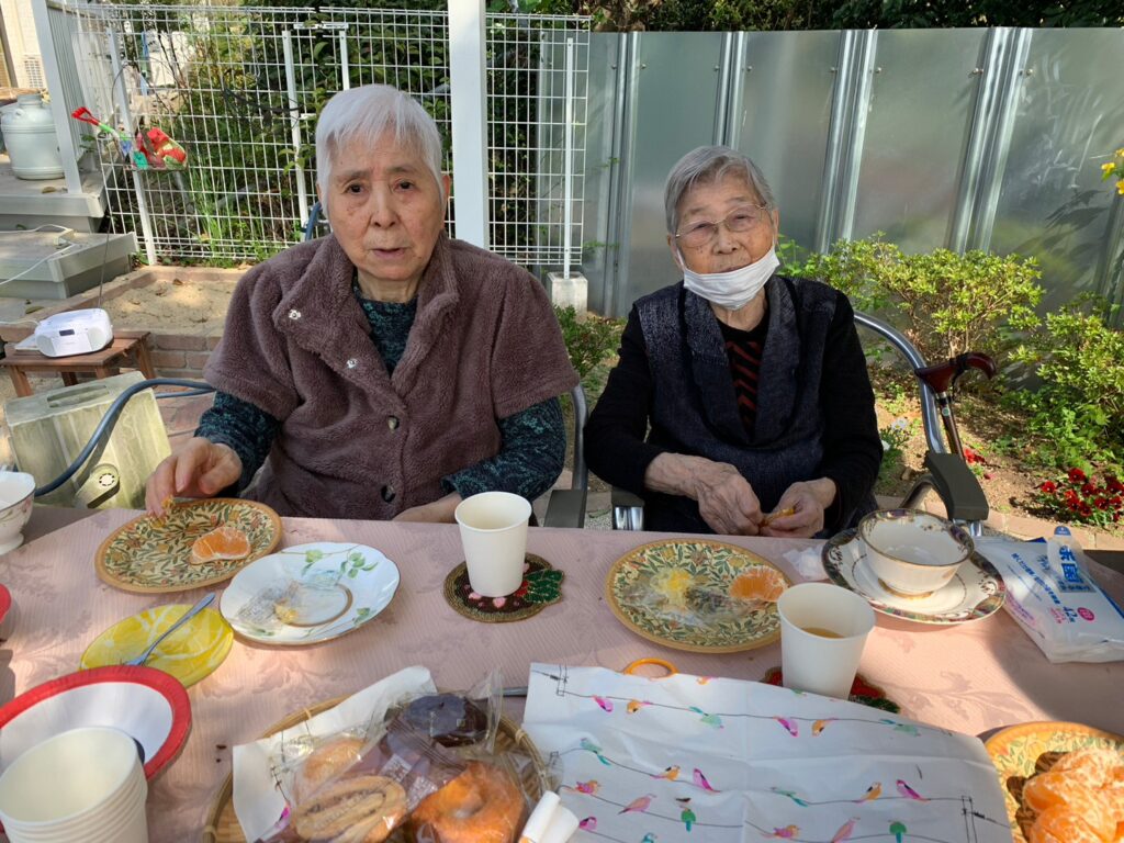 長崎市　小菅町　ひばり苑　日常