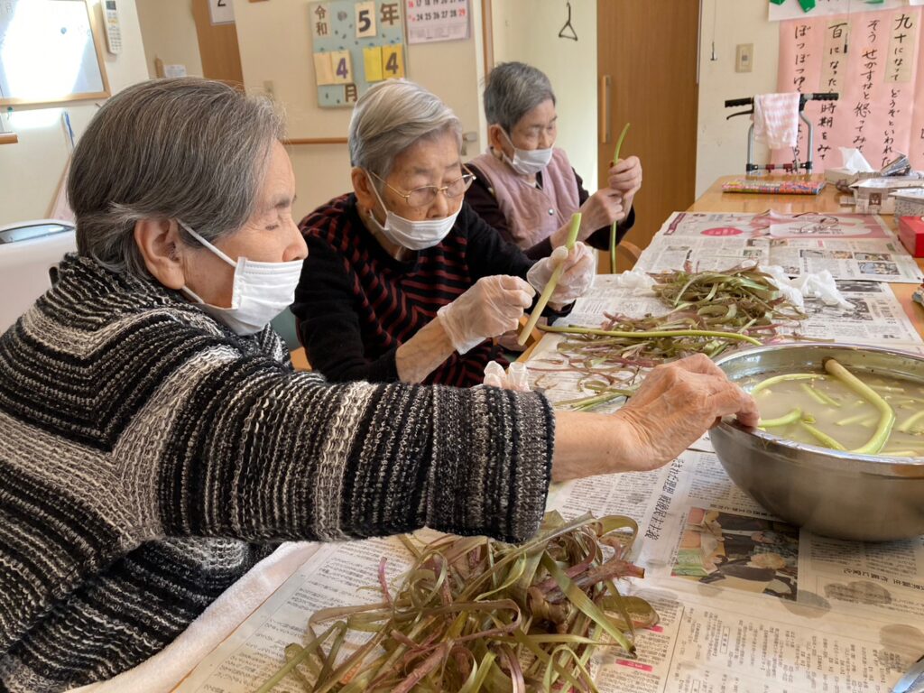 長崎市　小菅町　ひばり苑　日常